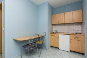 Apartment in Nin with Pool near the Beach