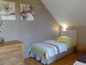 Maisons de vacances Gite Deneuille-les-Mines, 4 pieces, 6 personnes - FR-1-489-408 : photos des chambres