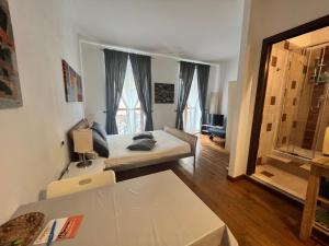 Studio Apartments Centro Storico Via Manno img16