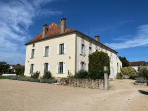 Villas Large House near Marciac & Heated Salt Water Pool : photos des chambres