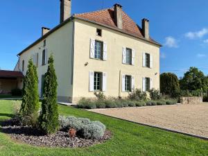 Villas Large House near Marciac & Heated Salt Water Pool : photos des chambres