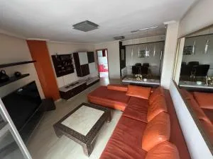 MuroHouse Apartamento con piscina - Juslibol