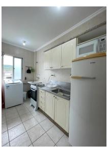 AP com Piscina em Porto Belo