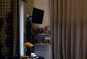 The Artful Cityscape Loft - Serenity In The City