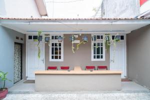 RedDoorz at Oro Oro Ombo Batu