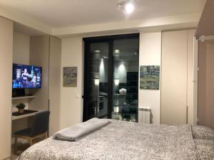 Lovely BW Metropolitan studio