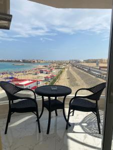 Blue Whale Hurghada Beach Front Apartments City Centre