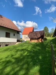 Chalupa Nad Lipou - Čičmany, turistika, sauna, krb