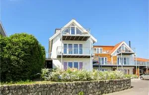 Beautiful Apartment In Gudhjem With 2 Bedrooms - Gammelvælde