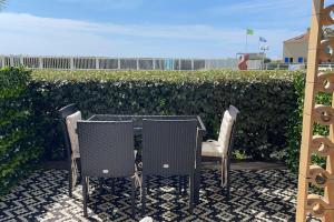 Appartements Appart Frontignan sur la plage, piscine, wifi, tv, Netflix : photos des chambres