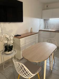 Appartements Appart Frontignan sur la plage, piscine, wifi, tv, Netflix : photos des chambres