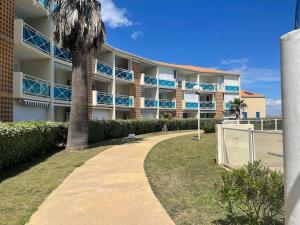 Appartements Appart Frontignan sur la plage, piscine, wifi, tv, Netflix : photos des chambres