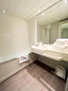 Hotels Hotel Mercure Chateau de Fontainebleau : Chambre Lits Jumeaux Classique