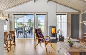 Amazing Home In Ebeltoft With Four Bedrooms