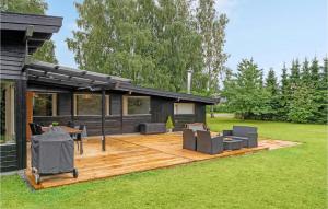 Gorgeous Home In Væggerløse With 4 Bedrooms And Wifi