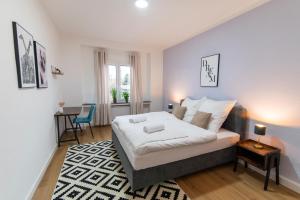 Peter Apartments - Wohnung 90qm, 3 Schlafzimmer, Küche, Wohnzimmer, Balkon, Netflix