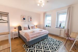 Peter Apartments - Wohnung 90qm, 3 Schlafzimmer, Küche, Wohnzimmer, Balkon, Netflix