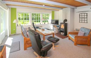 Lovely Home In Samsø With Kitchen