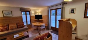 Appart'hotels Locations Appartements & Chalets - village Pieton, vue Glaciers : photos des chambres