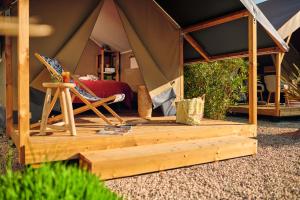 Campings Camping Du Paquier Fane : photos des chambres