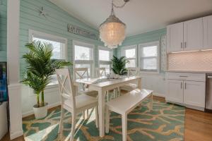 OCEANIA... water front cottage retreat ~