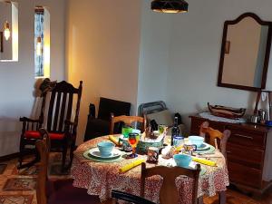 Private Mountain House With a Pool