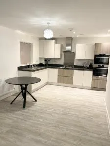 Ebbsfleet Luxe - Longfield