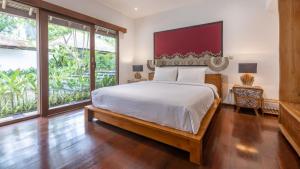 Large 6-Bedroom Private Villa with Pool for Groups & Families - Umalas