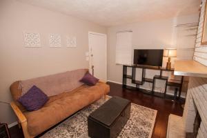 Hip & Cozy to Explore the City or Catch a Game