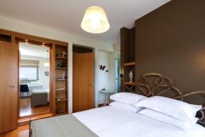 Rizes Villa, Jacuzzi & Pool amid Olive Trees