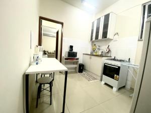 Apartamento quadra da praia de Copacabana