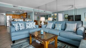 Beachcrest 902