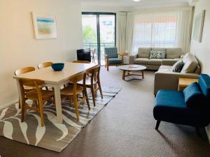 Gold Coast Calypso Resort, Coolangatta Beach