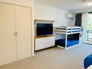 Gold Coast Calypso Resort, Coolangatta Beach