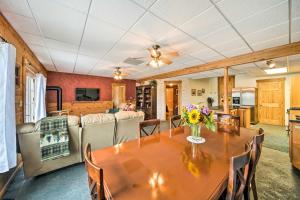 Rustic Keosauqua Gem Fire Pit and Lake Sugema Views