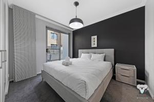 KozyGuru | Ryde | Cosy 2Bed Apt | Free Parking