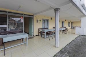 RedDoorz at CBR Residence Blimbing