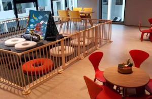 泰国芭提雅Thebase无边游泳池公寓