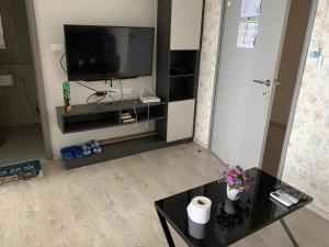 泰国芭提雅Thebase无边游泳池公寓