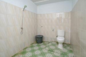 RedDoorz Syariah near Pelabuhan Ulee Lheue Banda Aceh