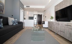 1907 Oceans Apartment - by Stay in Umhlanga