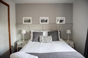 Standard Double Room room in The George Hotel