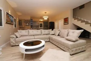 Vila Mario Himare - Sen