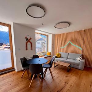 Emerald Valley Apartments