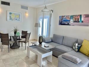 HomeForGuest Villa 7 in Salobre Golf with nice views to the mountains