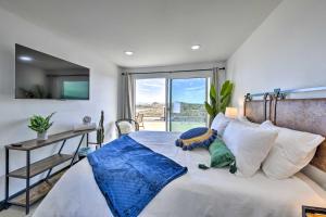 Hilltop Oasis with Sweeping Landscape Views