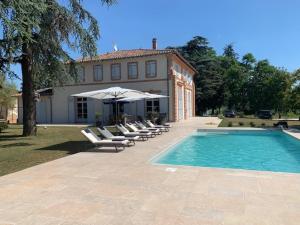 B&B / Chambres d'hotes Charmante Chambre d’hotes Domaine-de-la-terrasse SAS et Gite ANDA - Montauban, Alba-Sud (qualite) : photos des chambres