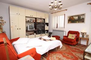 Apartments by the sea Pag - 6290