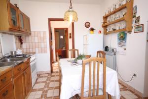 Apartments by the sea Pag - 6290