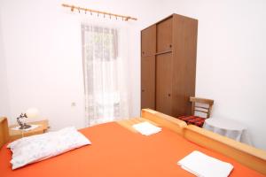 Apartments by the sea Pag - 6272